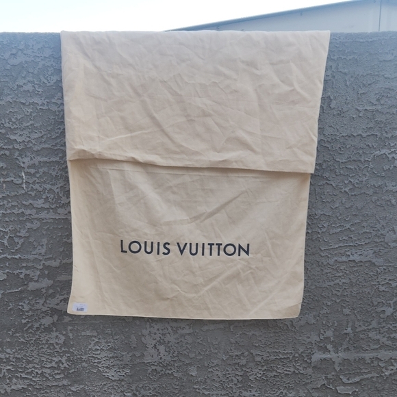 Louis Vuitton Huge Dust bag 29inch*21inch‎ - Picture 2 of 6